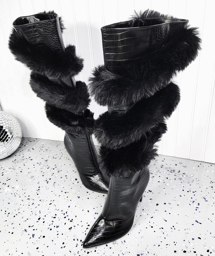 Bottes à talons aiguilles à bout pointu bordées de laine, tendance pour le commerce extérieur